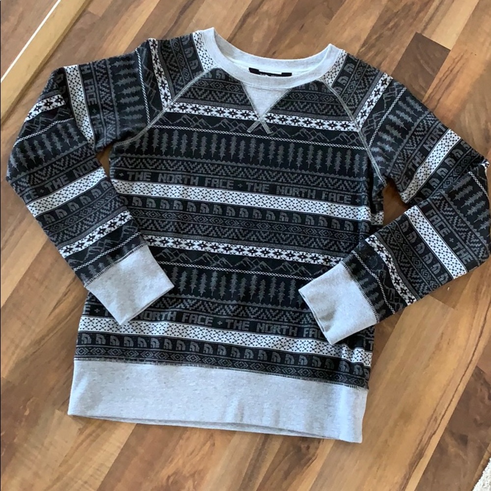 The North Face sweater NEVER WORN